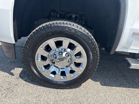 Used 2018 GMC Sierra 2500 Denali w/ Duramax Plus Package AWD/4WD image 22