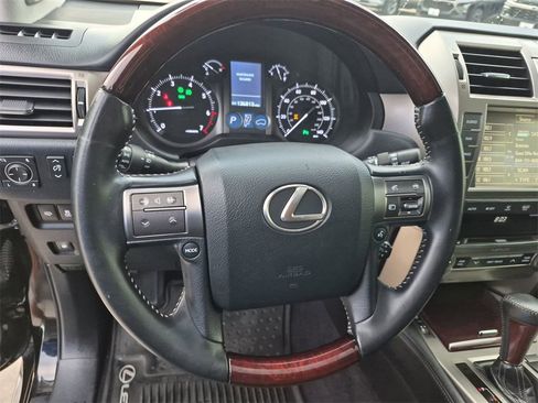 Used 2014 Lexus GX 460 image 14