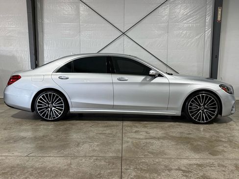 Used 2019 Mercedes-Benz S 560 Sedan image 6