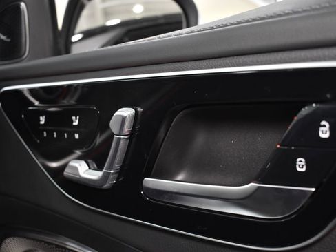 Used 2024 Mercedes-Benz C 300 C 300 image 37