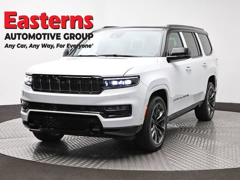 Used 2025 Jeep Grand Wagoneer Series III w/ Rear Seat Video Group 1 AWD/4WD image 1