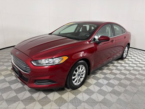 Used 2015 Ford Fusion S FWD image 5
