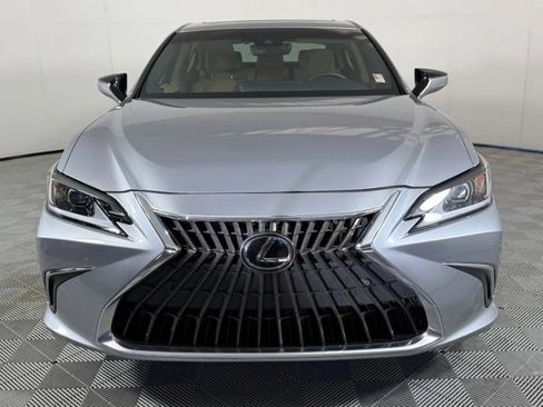 Used 2025 Lexus ES 300h w/ Premium Package FWD image 13