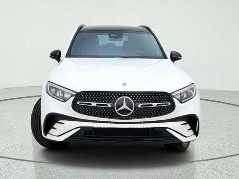 Certified 2026 Mercedes-Benz GLC 300 image 3