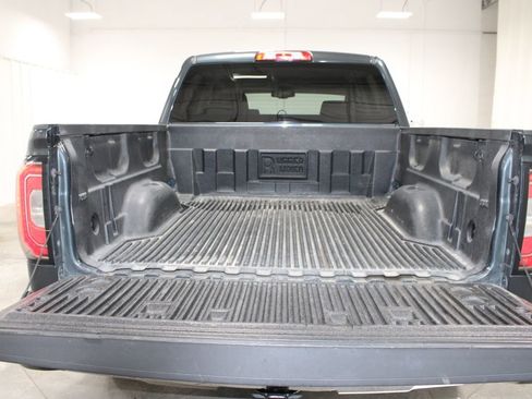 Used 2017 GMC Sierra 1500 SLT w/ SLT Premium Package AWD/4WD image 17