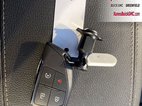 New 2026 GMC Canyon Denali image 40