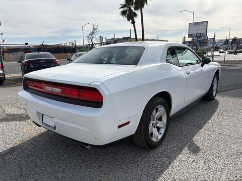 Used 2013 Dodge Challenger SXT RWD image 5