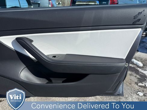 Used 2020 Tesla Model 3 Long Range image 28