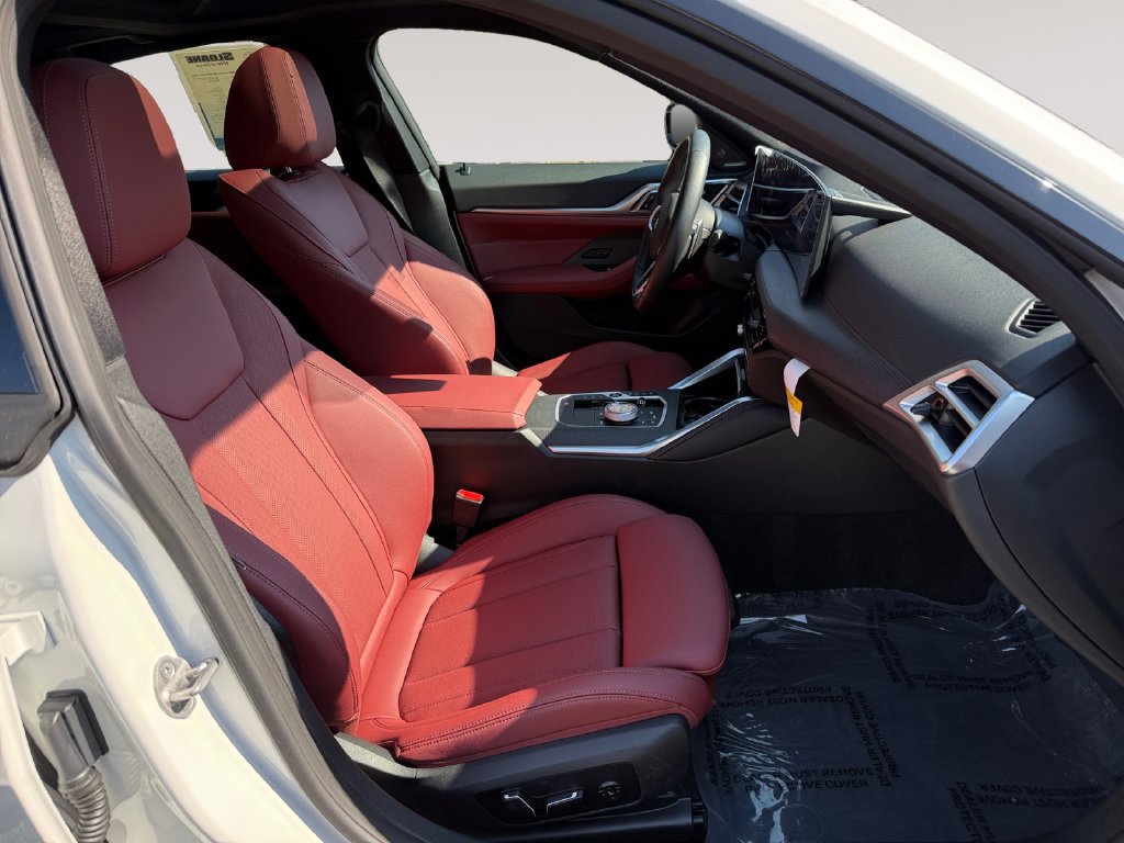 Certified 2026 BMW 430i xDrive w/ M Sport Package AWD/4WD image 15