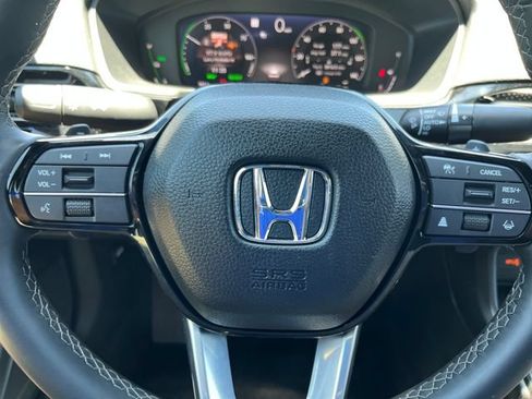 Used 2025 Honda Civic Sport image 24