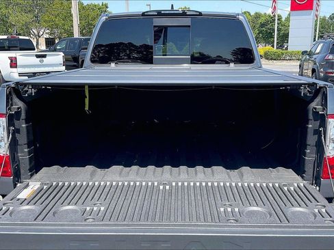 Certified 2024 Nissan Titan SV w/ SV Convenience Package RWD image 20