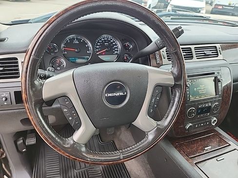 Used 2011 GMC Sierra 1500 Denali AWD/4WD image 9