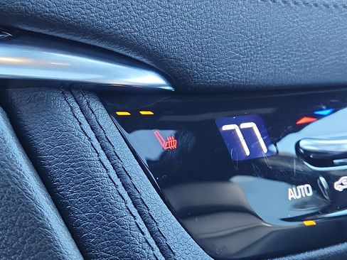 Used 2021 Cadillac XT5 Sportv image 24