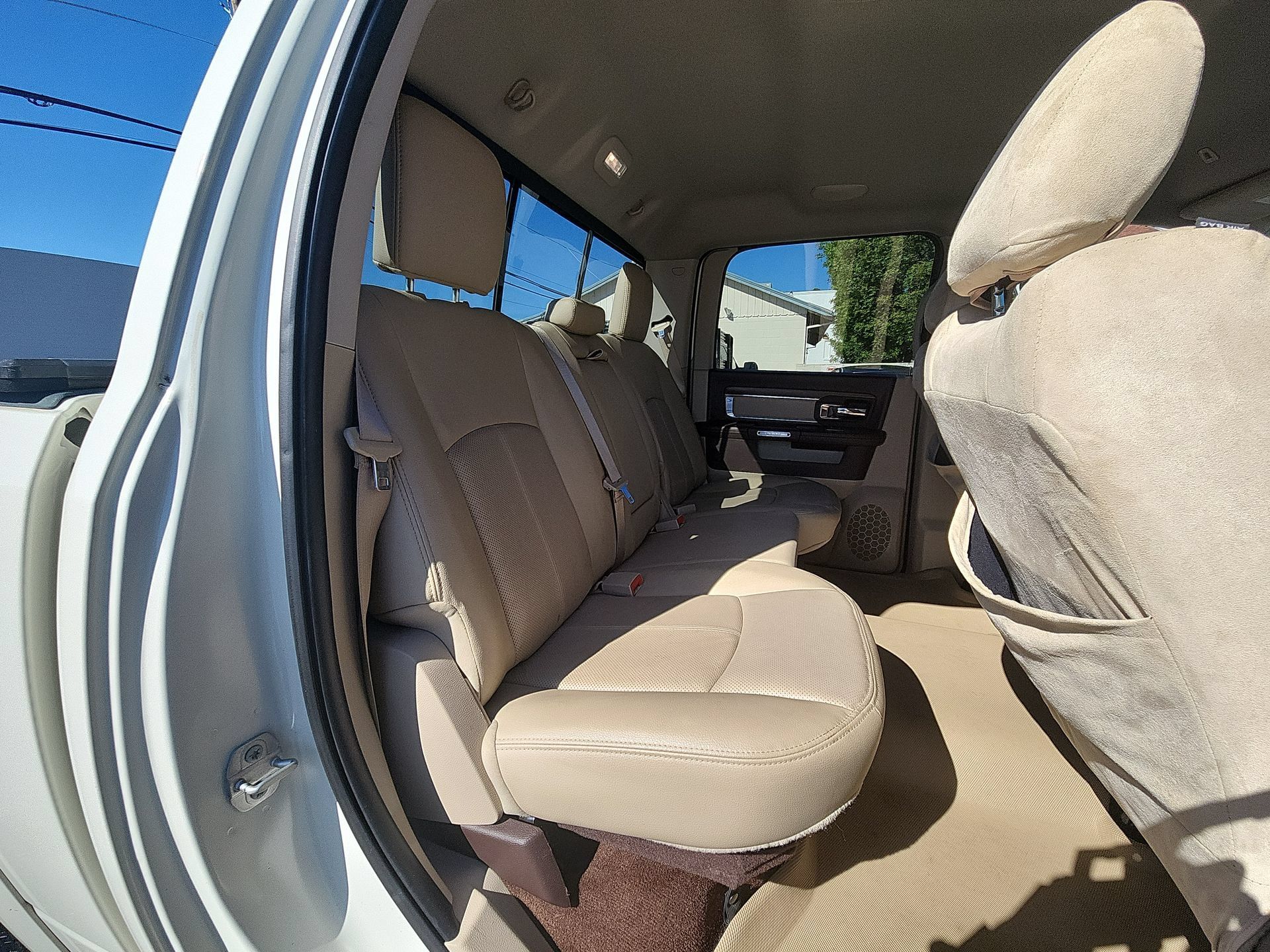 Certified 2018 RAM 1500 Laramie w/ Convenience Group AWD/4WD image 27