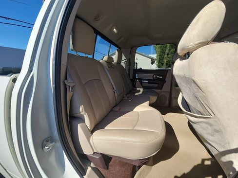 Used 2018 RAM 1500 Laramie w/ Convenience Group AWD/4WD image 27