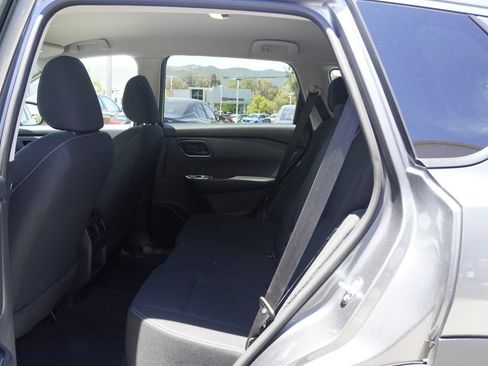 Used 2025 Nissan Rogue S FWD image 22