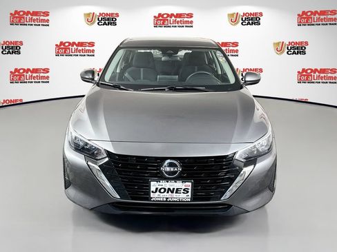 Certified 2024 Nissan Sentra SV FWD image 11