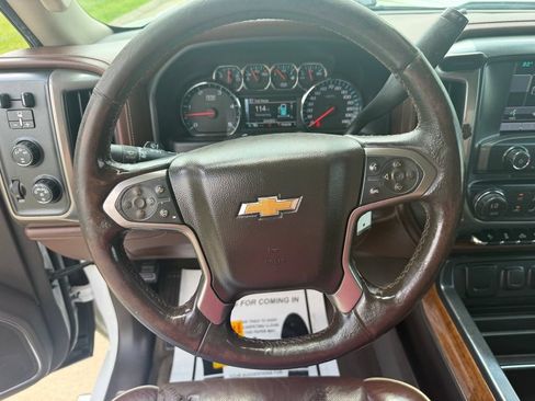 Used 2015 Chevrolet Silverado 2500 High Country w/ Duramax Plus Package AWD/4WD image 30