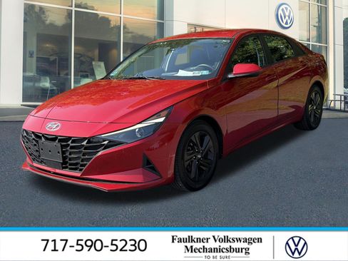 Used 2021 Hyundai Elantra SEL w/ Convenience Package FWD image 1