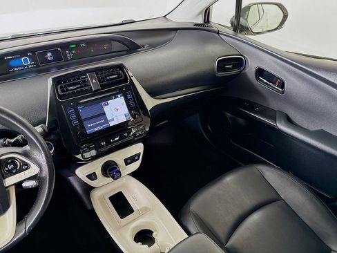 Certified 2016 Toyota Prius Three Touring image 25