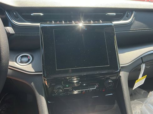 New 2025 Jeep Grand Cherokee Laredo w/ MOPAR Finishing Package image 28