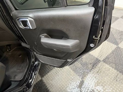 Used 2023 Jeep Gladiator Sport image 70