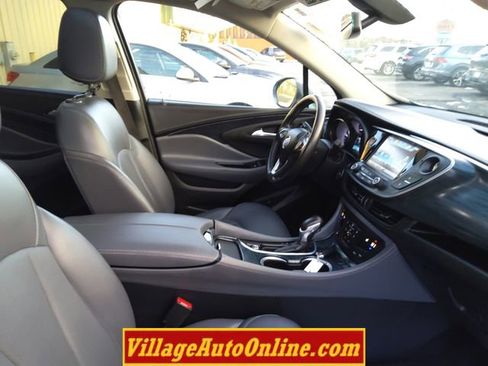 Used 2020 Buick Envision Essence image 32