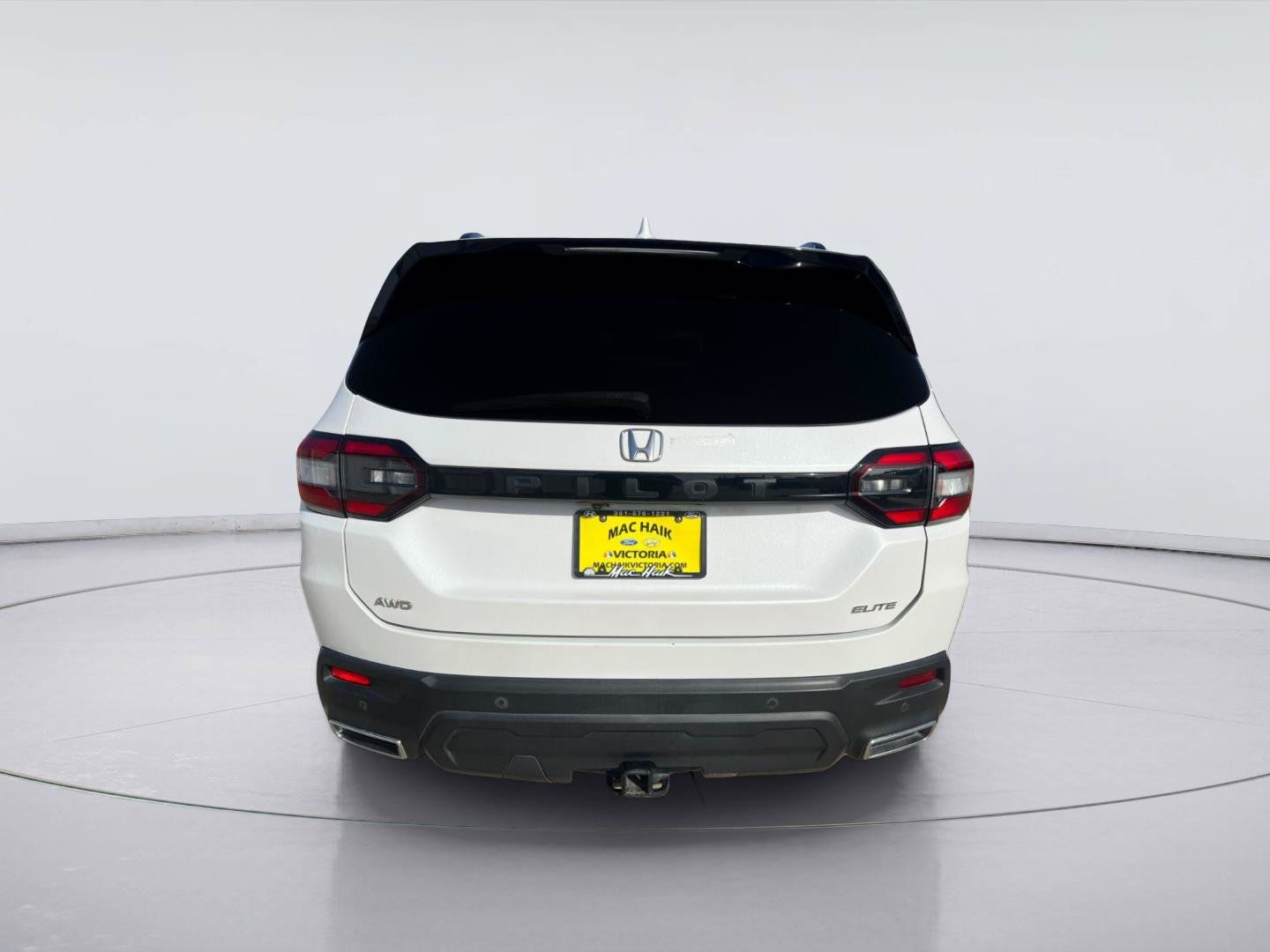 Used 2023 Honda Pilot Elite image 4