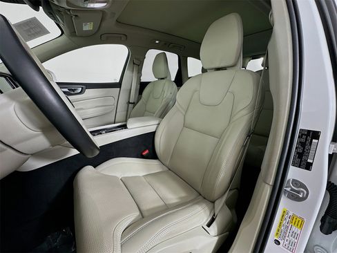 Used 2023 Volvo XC60 B6 Ultimate w/ Protection Package Premier image 21