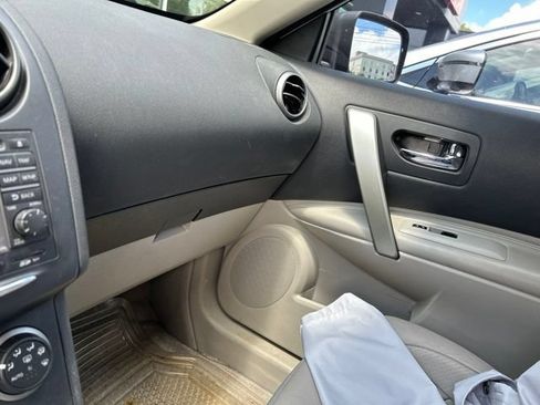 Used 2011 Nissan Rogue SV w/ SL Pkg FWD image 24