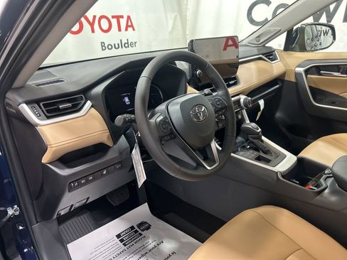 Used 2025 Toyota RAV4 XLE Premium image 23