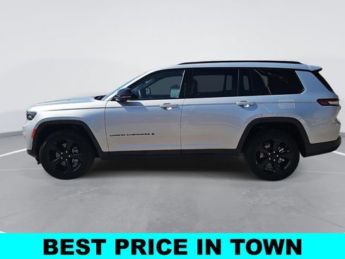 Used 2023 Jeep Grand Cherokee L Laredo AWD/4WD image 6
