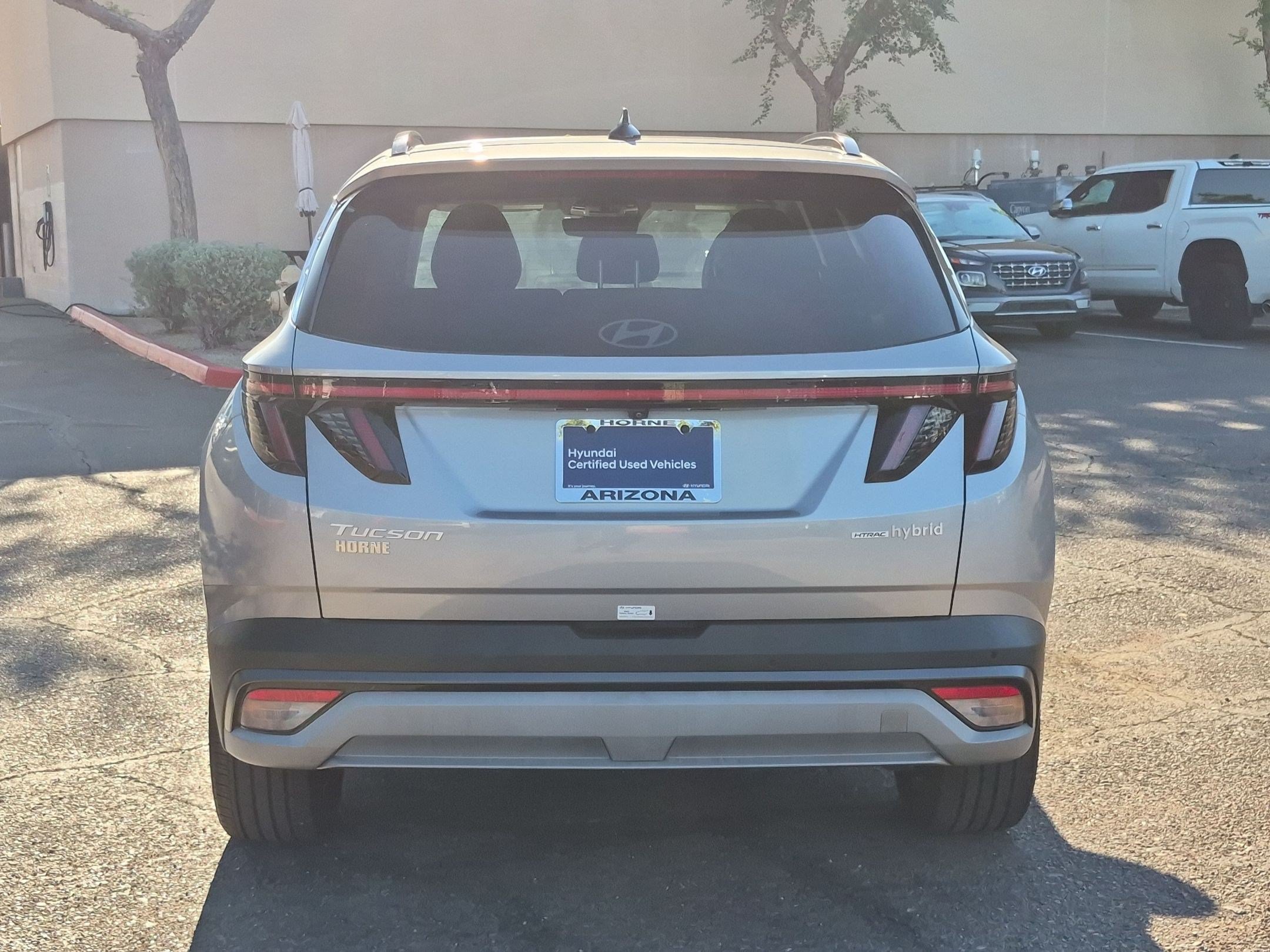 Certified 2025 Hyundai Tucson Limited AWD/4WD image 6