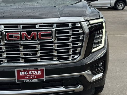 Used 2025 GMC Yukon Denali AWD/4WD image 5