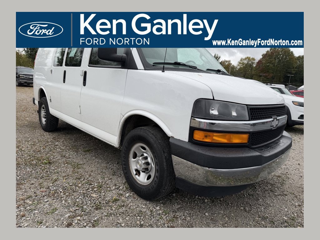 Used 2020 Chevrolet Express 3500 w/ Driver Convenience Package RWD image 1