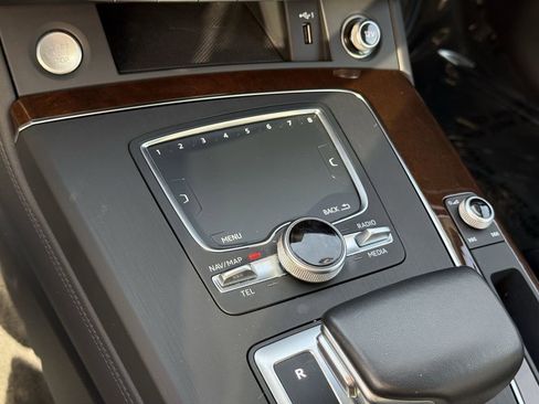 Used 2019 Audi Q5 Prestige image 26