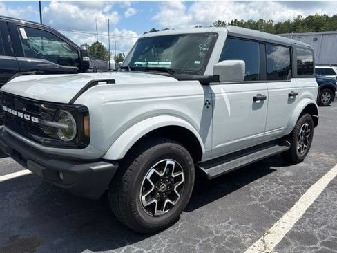 Used 2026 Ford Bronco Outer Banks AWD/4WD image 2