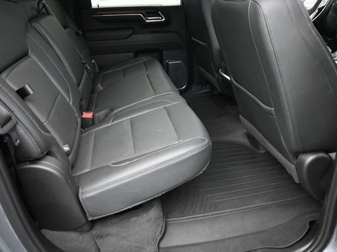 Used 2024 GMC Sierra 2500 Denali w/ Technology Package AWD/4WD image 8