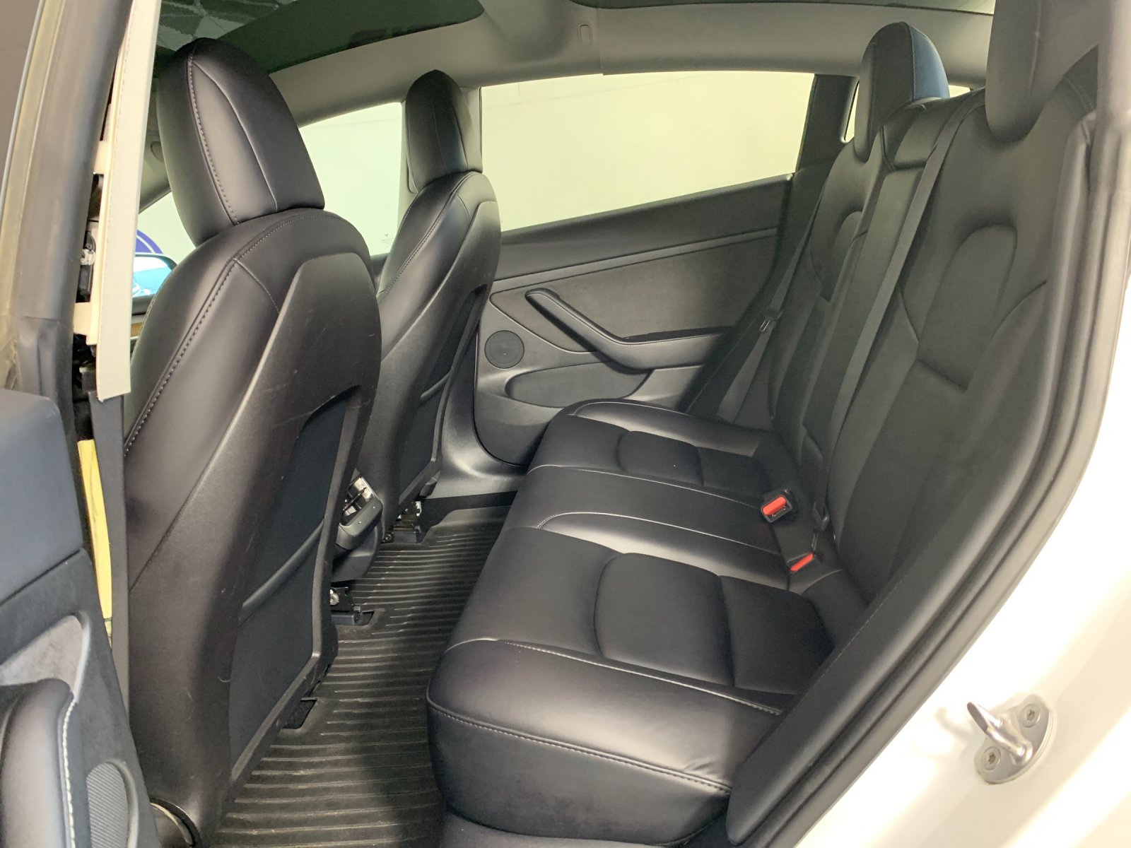 Used 2022 Tesla Model 3 Long Range AWD/4WD image 27
