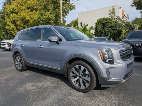 Certified 2021 Kia Telluride EX w/ EX Premium Package AWD/4WD image 1