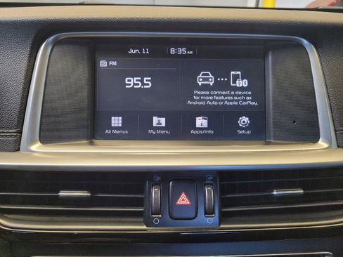 Used 2020 Kia Optima LX FWD image 25