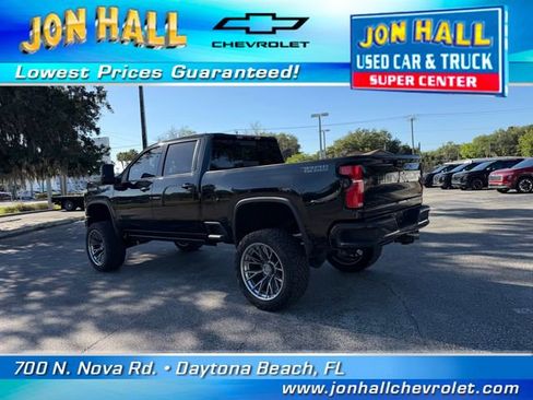 Used 2025 Chevrolet Silverado 2500 LTZ w/ LTZ Plus Package image 8