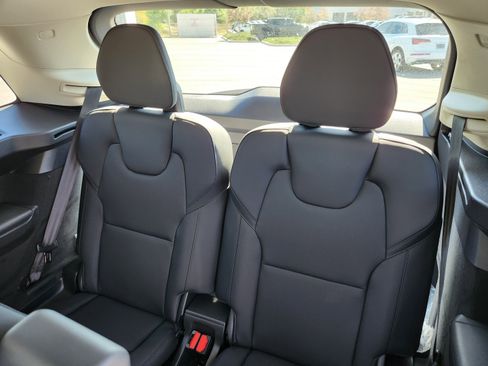 New 2025 Volvo XC90 T8 Plus w/ Protection Package image 19