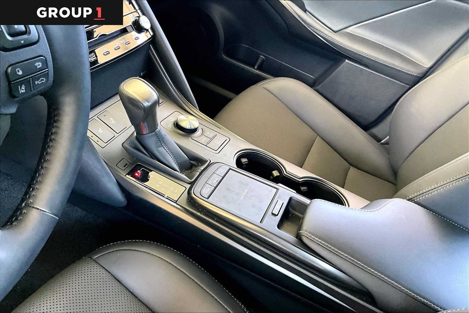 Used 2025 Lexus IS 350 F Sport RWD image 14