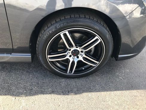 Used 2015 MAZDA MAZDA5 Grand Touring image 37