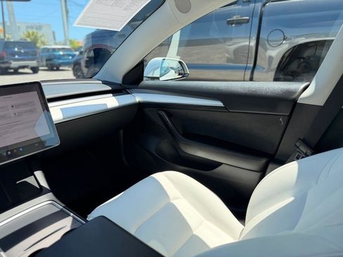 Used 2022 Tesla Model 3 RWD image 14