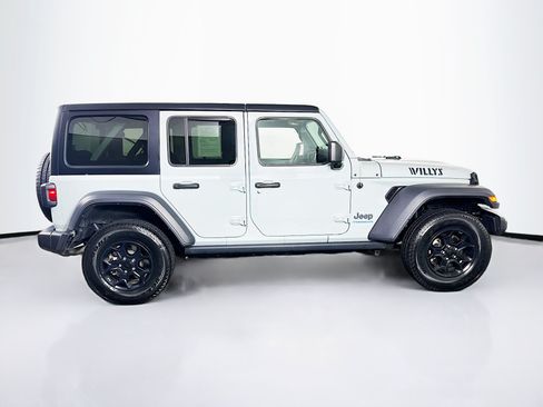 Used 2023 Jeep Wrangler Unlimited w/ Cold Weather Group AWD/4WD image 10