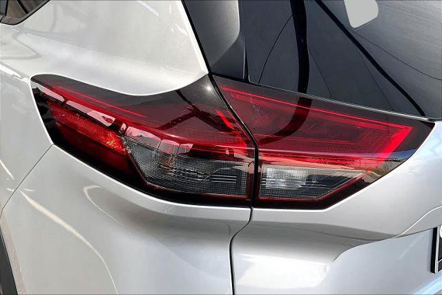 Certified 2023 Nissan Rogue SV FWD image 28