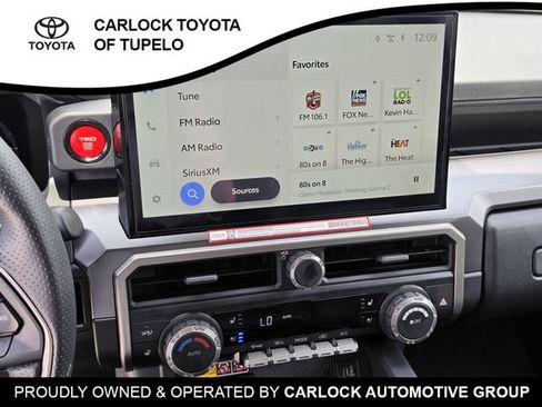 Used 2025 Toyota 4Runner TRD Off-Road Premium AWD/4WD image 12