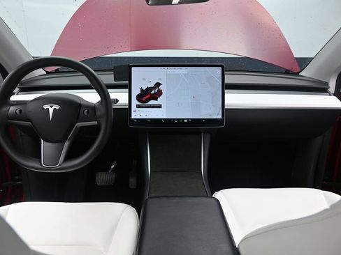 Used 2021 Tesla Model Y 2WD image 25